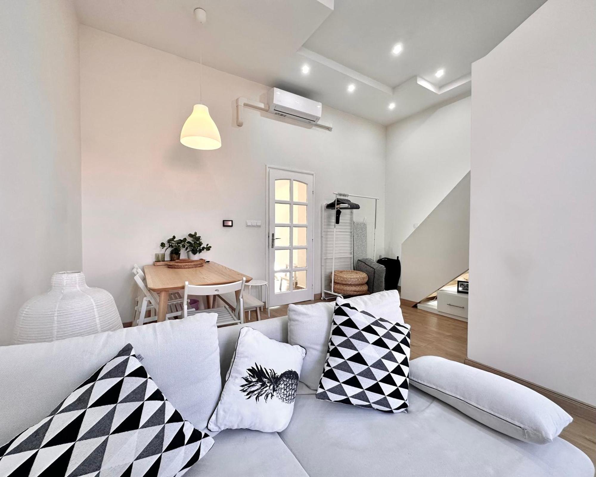 Center Cozy Gozsdu With 4ppl Apartment Budapest