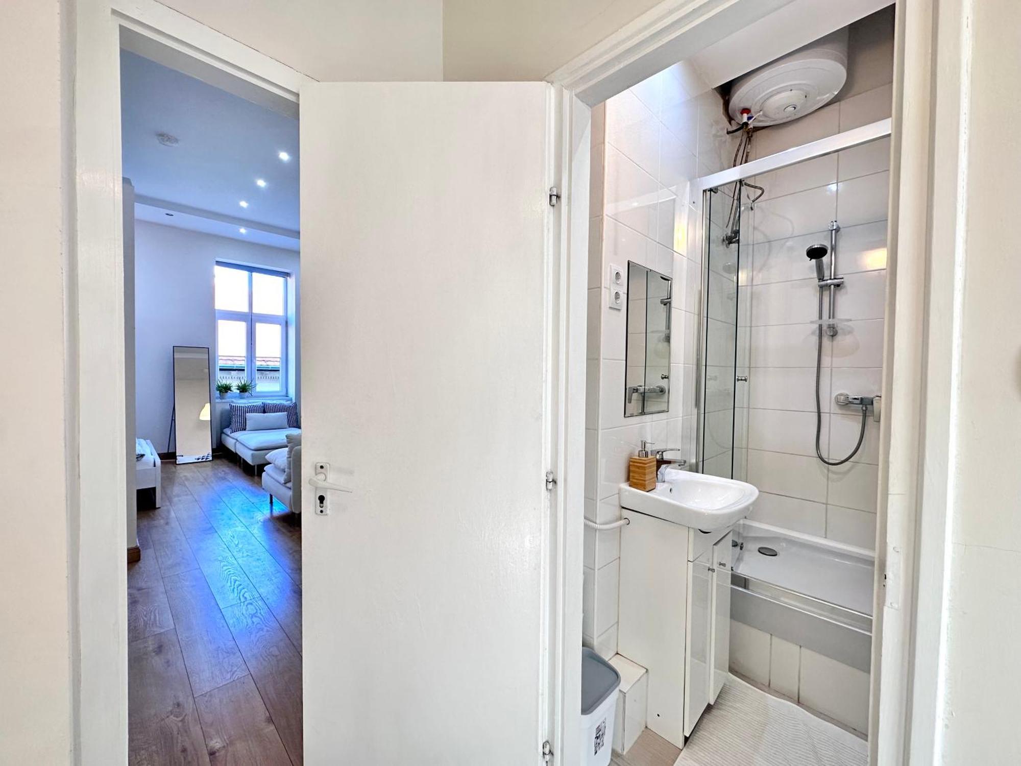 Apartment Center Cozy Gozsdu With 4ppl *